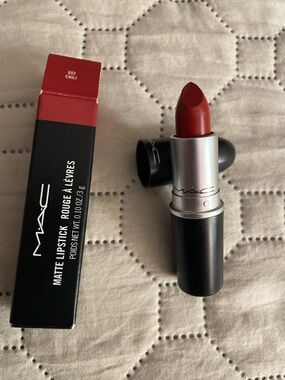 MAC Cosmetics Matte Lipstick - Chili Red
